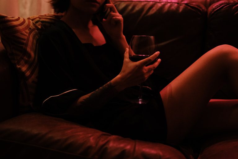 Kako započeti nezaboravan razgovor na Hotline 064